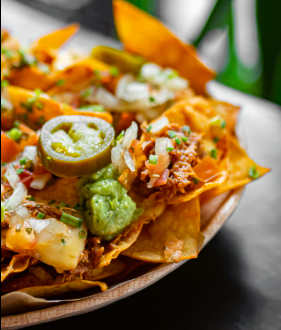 Barrel House signature dishes Crispy Chicken Sandwich
Hotdogs
McBarrel McNacho